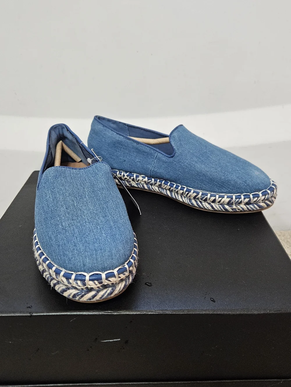 Universal Thread Denim Espadrille Slip-On Shoes – Women's Size 6 – New With Tags